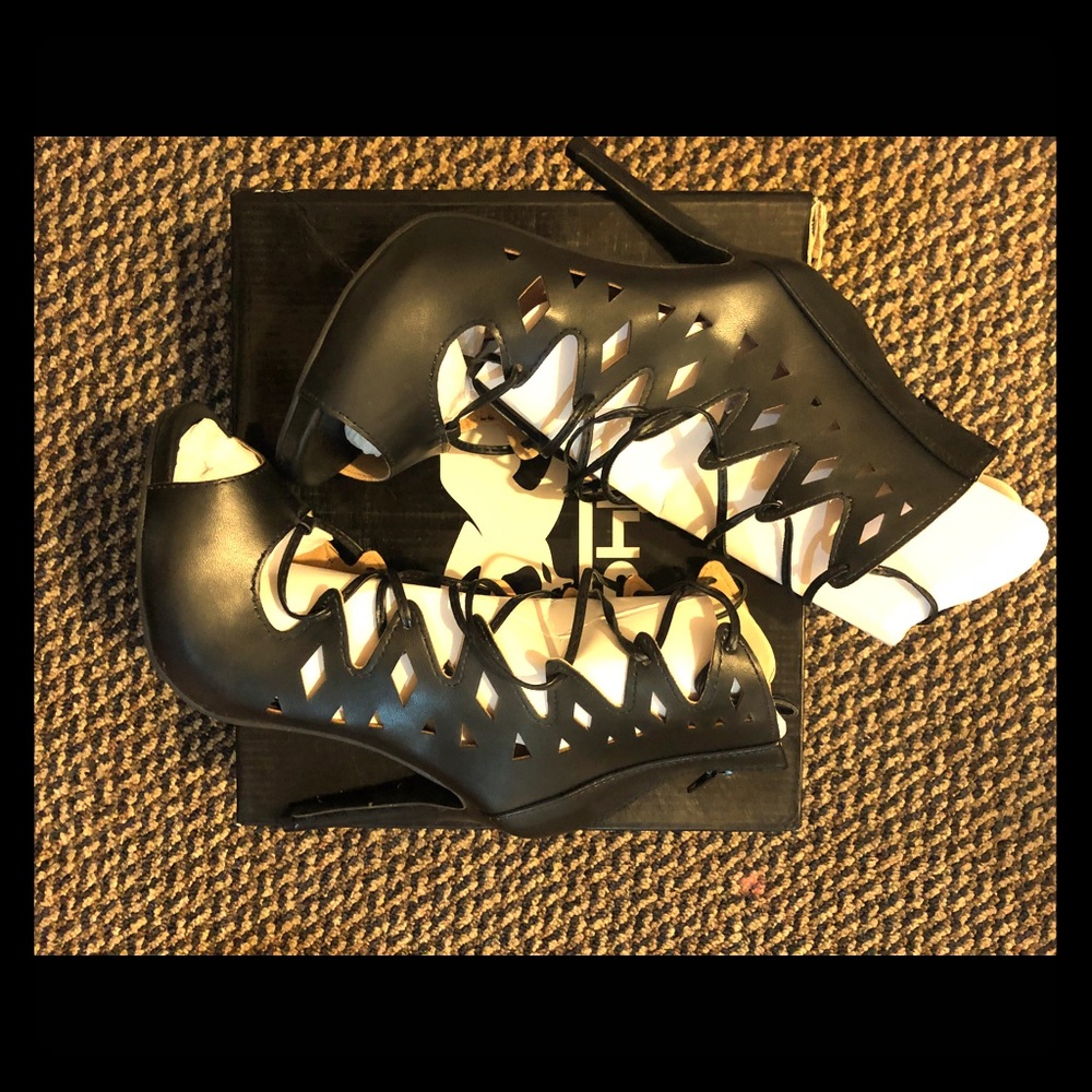 Sheikh high heels